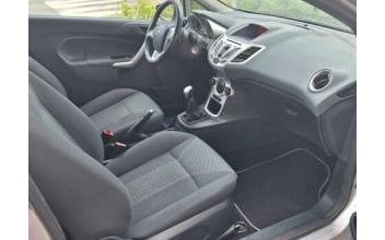 Ford fiesta Camblain-Châtelain