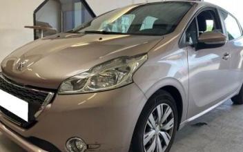 Peugeot 208 Châtillon-en-Vendelais