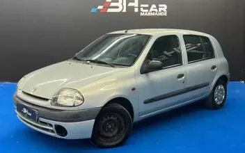 Renault Clio Sainte-Bazeille