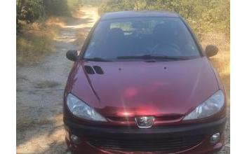 Peugeot 206 Pernes-les-Fontaines