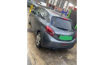 Peugeot 208 Livry-Gargan