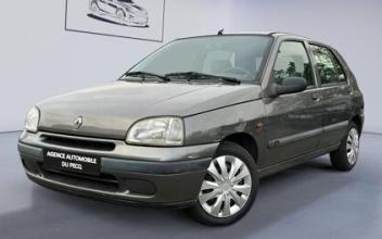 Renault clio Le-Pecq