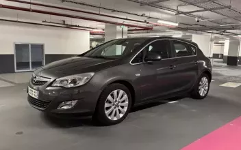 Opel Astra Asnières-sur-Seine