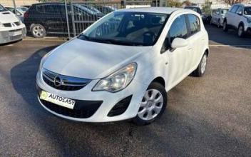 Opel corsa Bourgoin-Jallieu