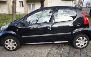 Peugeot 107 Issy-les-Moulineaux