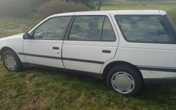 Peugeot 405 Aumont-Aubrac