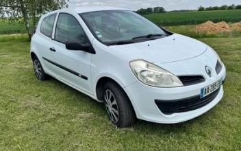 Renault clio iii Villedômer