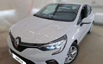 Renault clio v Fleury-Mérogis