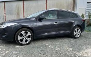Renault megane iii estate Les-Epesses