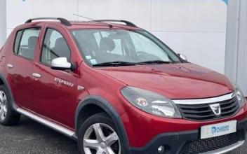 Dacia sandero Saint-Lumine-de-Clisson