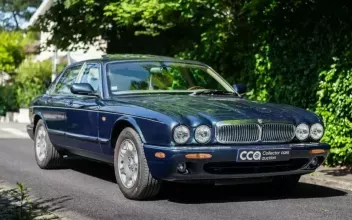 Jaguar XJ8 Lyon
