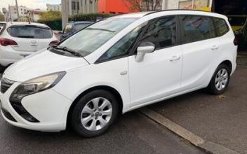 Opel zafira Vénissieux