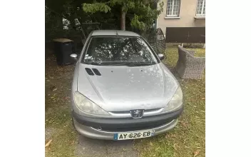 Peugeot 206 Le-Plessis-Trévise