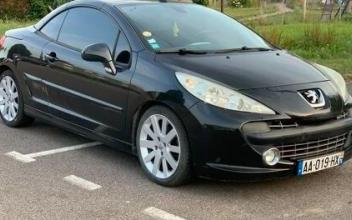 Voiture occasion Peugeot 207 cc Bourgtheroulde-Infreville