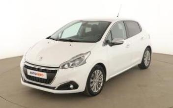 Peugeot 208 Issy-les-Moulineaux