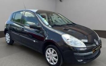 Renault clio iii Clichy-sous-Bois
