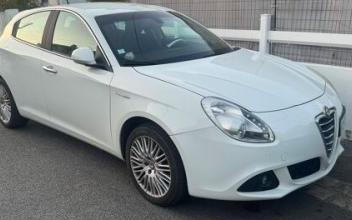 Alfa-romeo giulietta Haute-Goulaine
