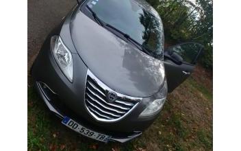 Lancia ypsilon Pont-d'Ouilly