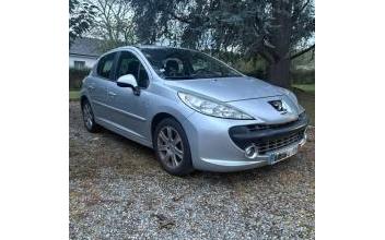 Peugeot 207 Labastide-Cézéracq