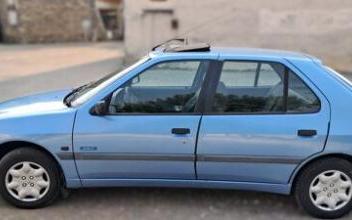 Peugeot 306 Saint-Florent-sur-Auzonnet