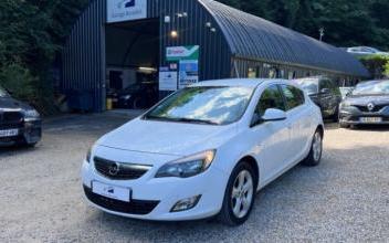 Opel Astra Sathonay-Camp