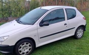 Voiture occasion Peugeot 206 Bapaume