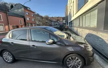 Peugeot 208 Verneuil-Petit