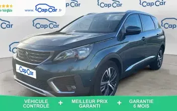 Peugeot 5008 Paris