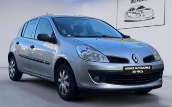Renault clio iii Le-Pecq