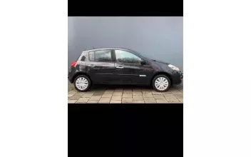 Renault Clio La-Rochelle