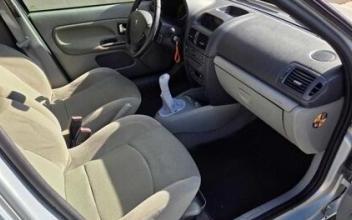 Renault clio ii Milly-la-Forêt