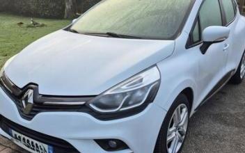 Renault clio iv Saint-Seurin-sur-l'Isle