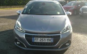 Peugeot 208 Saint-Nauphary