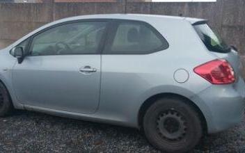 Toyota auris Lieu-Saint-Amand