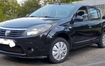 Dacia sandero Le-Bourget-du-Lac