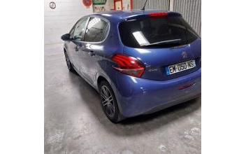 Peugeot 208 Paris