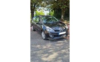Renault clio iii Saintes