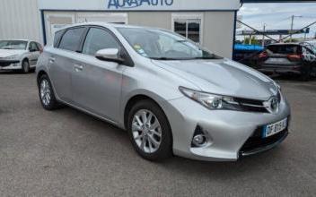 Toyota Auris Mozac