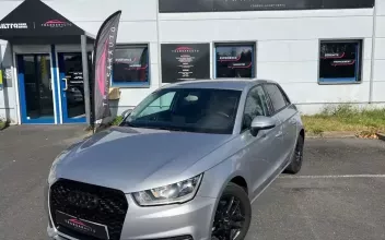 Audi A1 Lens