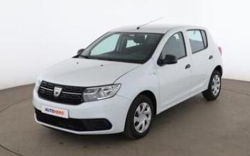 Dacia sandero Issy-les-Moulineaux
