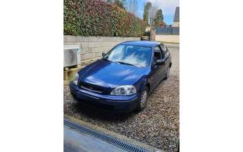 Honda civic Bain-de-Bretagne