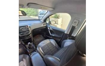 Peugeot 2008 Saint-Laurent-du-Var