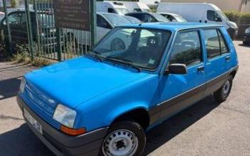 Renault super 5 Pierrelaye