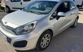 Kia rio Garidech