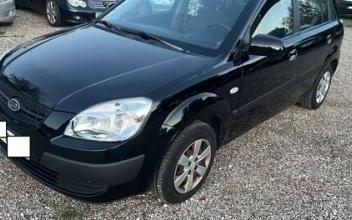 Kia rio Armeau