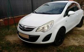 Opel corsa Pont-Saint-Esprit