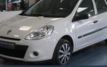 Renault clio Saint-Saturnin