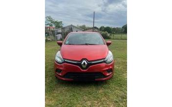 Renault clio iv estate Saint-Laurent-d'Arce