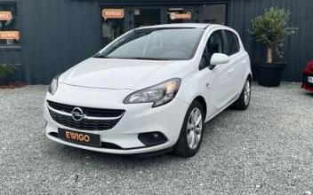 Opel corsa La-Rochelle