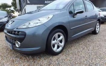 Peugeot 207 Les-Trois-Pierres
